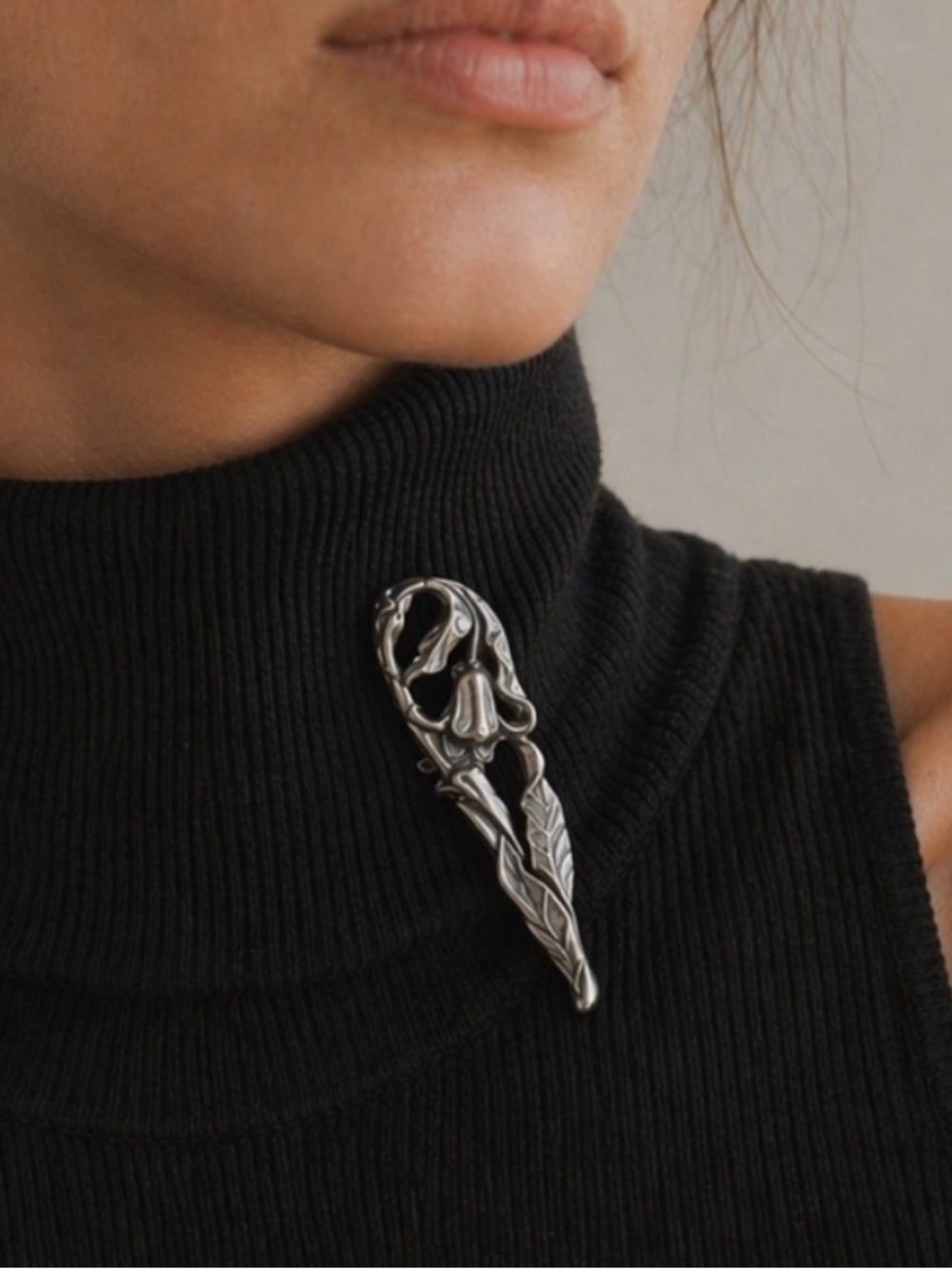 ๐จ๐ฆ Vintage 1987 Signed SEAGULL Pewter Lily Floral Brooch Pin Canada